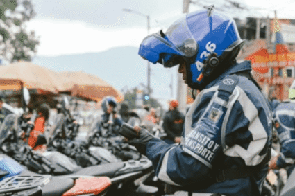 Así te afectarían las posibles restricciones a motos en diciembre en Bogotá